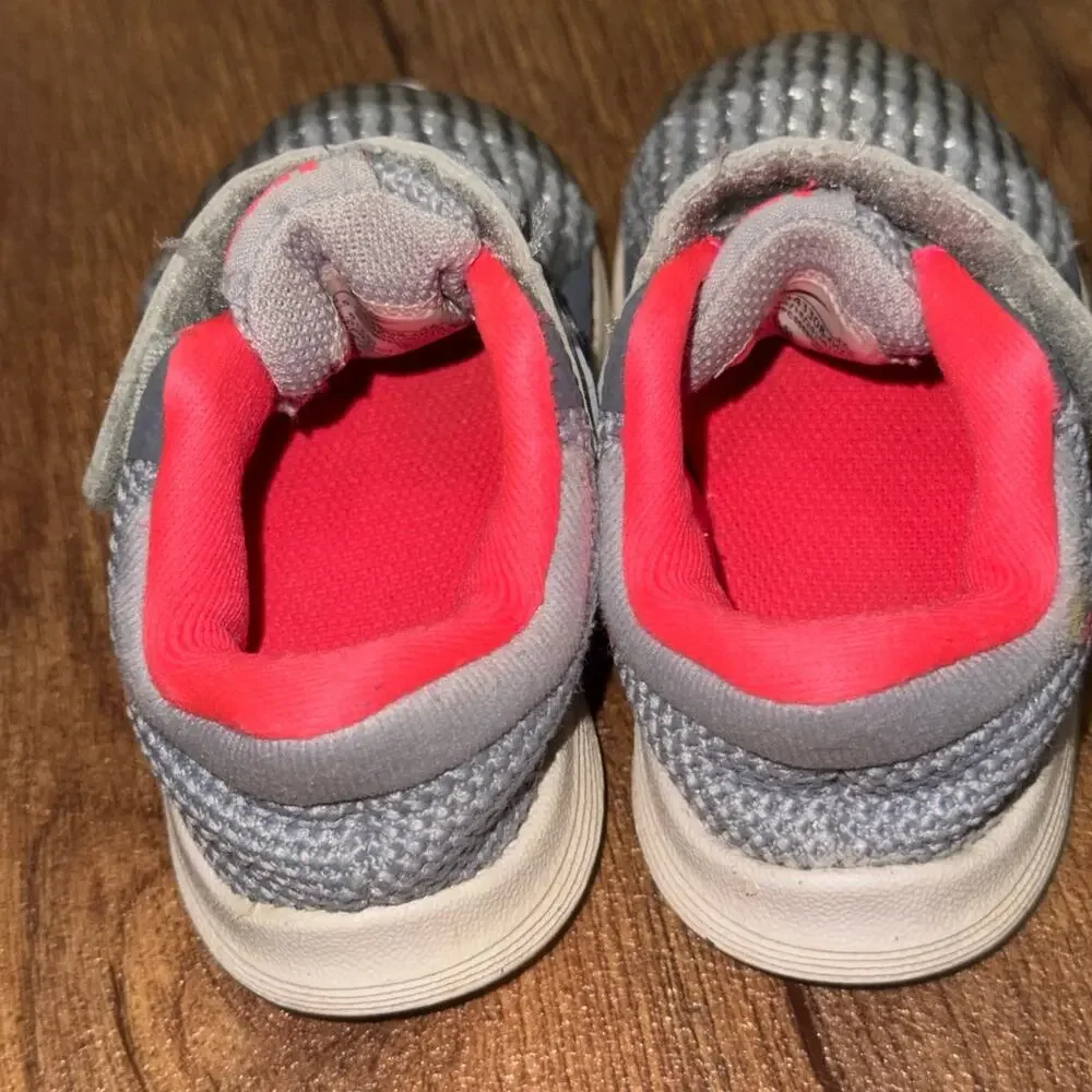 Nike Revolution 5 Toddler Shoes Size 4C Gray Pink Athletic Sneakers GUC - Picture 3 of 5